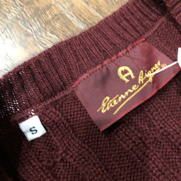 NWT Vintage 80’s Etienne Aigner Cable Knit Sweater Maroon Size Small V Neck - Picture 5 of 7